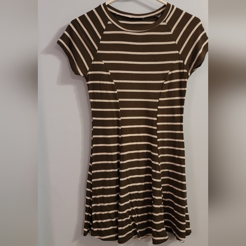 Papaya Brown White Striped Dress horizontal Stripes rib knit short sleeve